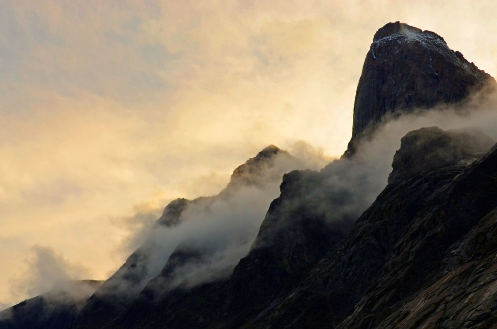 Color and life in a barren&nbsp;land